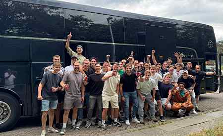 party experience feestbus