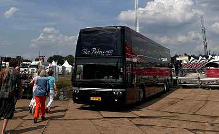 partybus zwarte cross