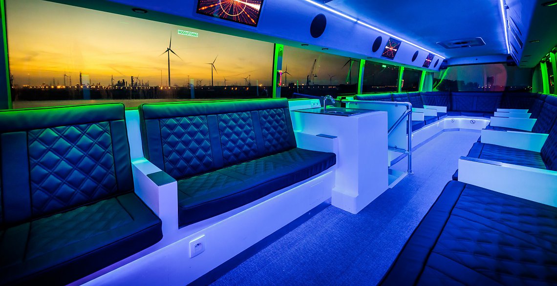 The Buss vip lounge F