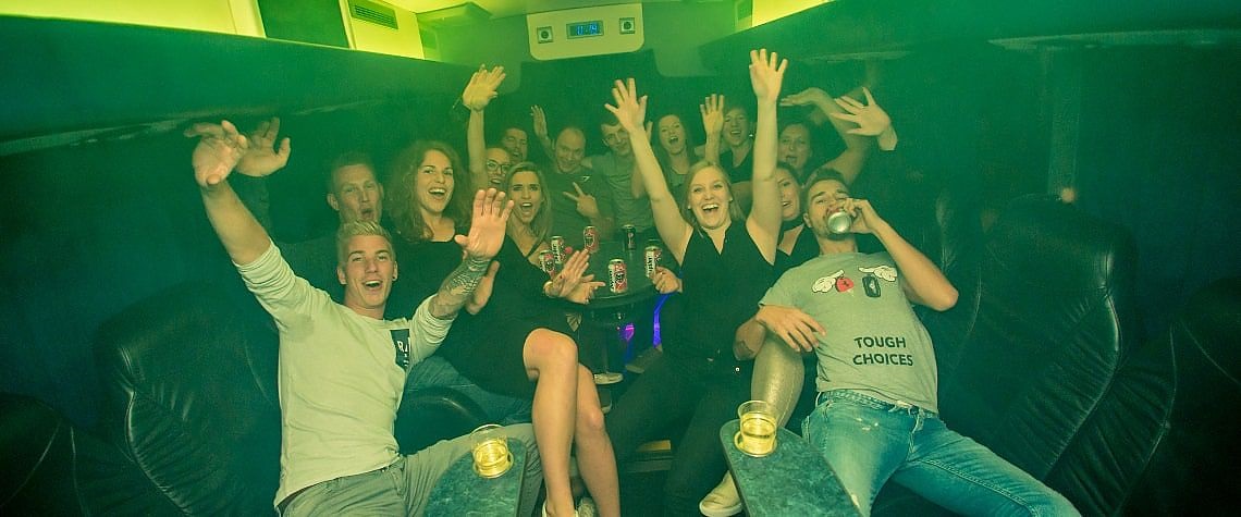 gezellige feestbus
