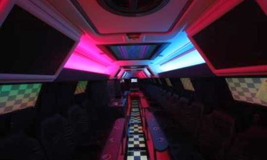 partybus huren ade