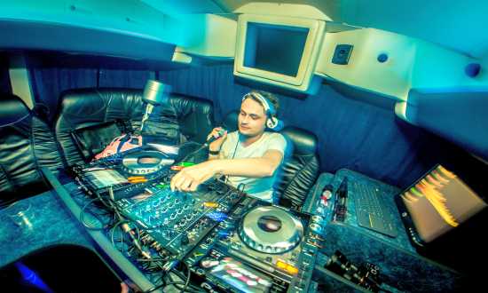 feestbus huren qdance